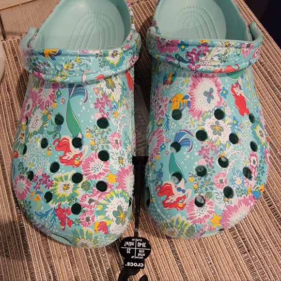 Ariel Vera Bradley Crocs - Picture 1 of 10
